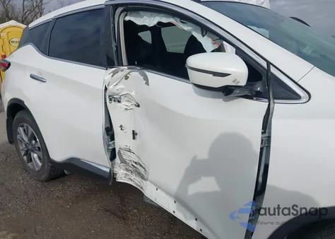 2016 Nissan Murano S z USA, uszkodzony, nr VIN 5N1AZ2MG1GN155145